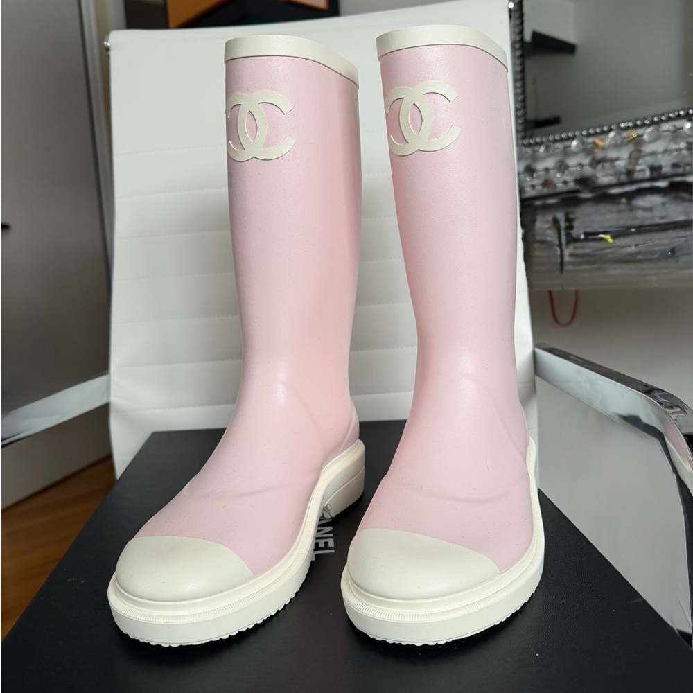 CHANEL 2025 Pink Rain Boots